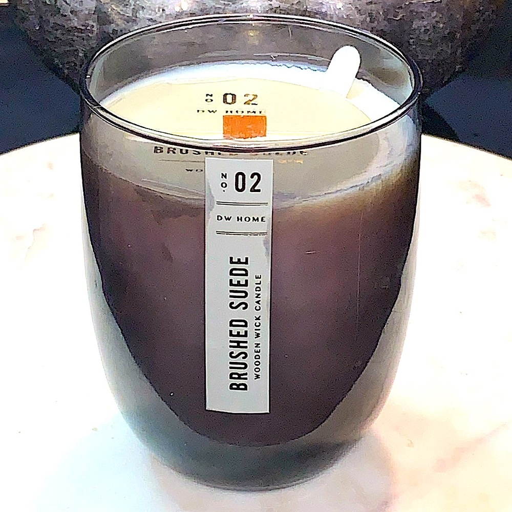 DW HOME CANDLE BRUSHED SUEDE WOODEN WICK RICHLY SCENTED 15.4oz
